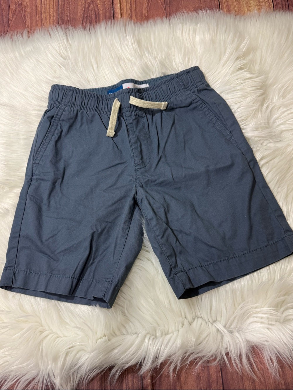 Old Navy Gray/ Blue Relaxed Pull-On Shorts - Boys Size M (8)